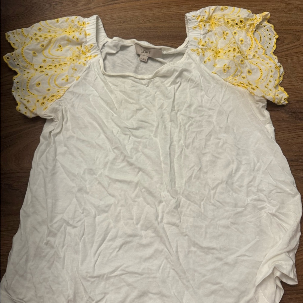 LOFT White Cream Ruffled Cap Sleeve Blouse